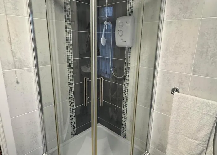 بيت للعطل Reelin Bar *